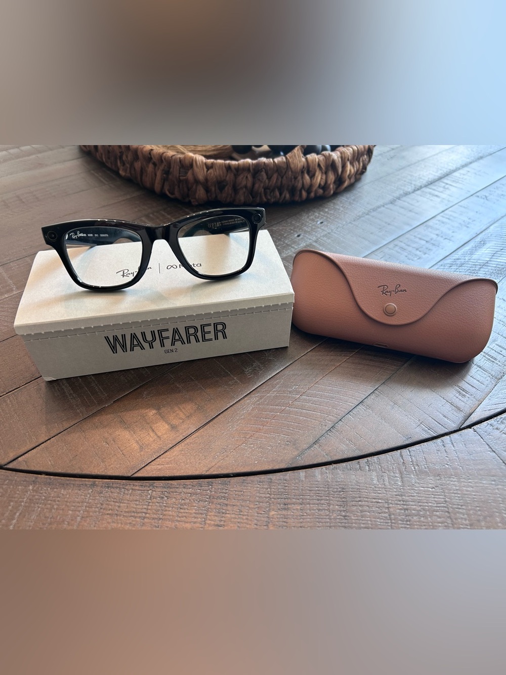 Ray-Ban Black Shiny Black Wayfarer Gen 2 Sunglasses with Case. Size 50.